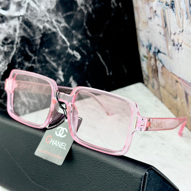 CHANEL CHOM03